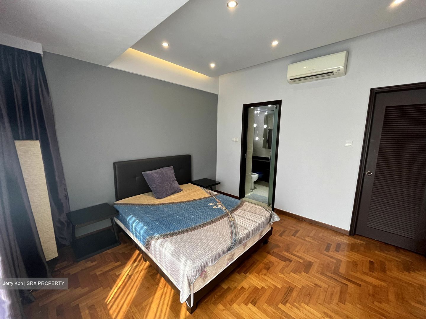 UE Square (D9), Apartment #378558771